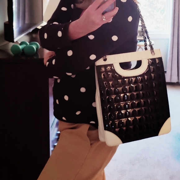 Chanel Authentic Handbag - Picture 12 of 13